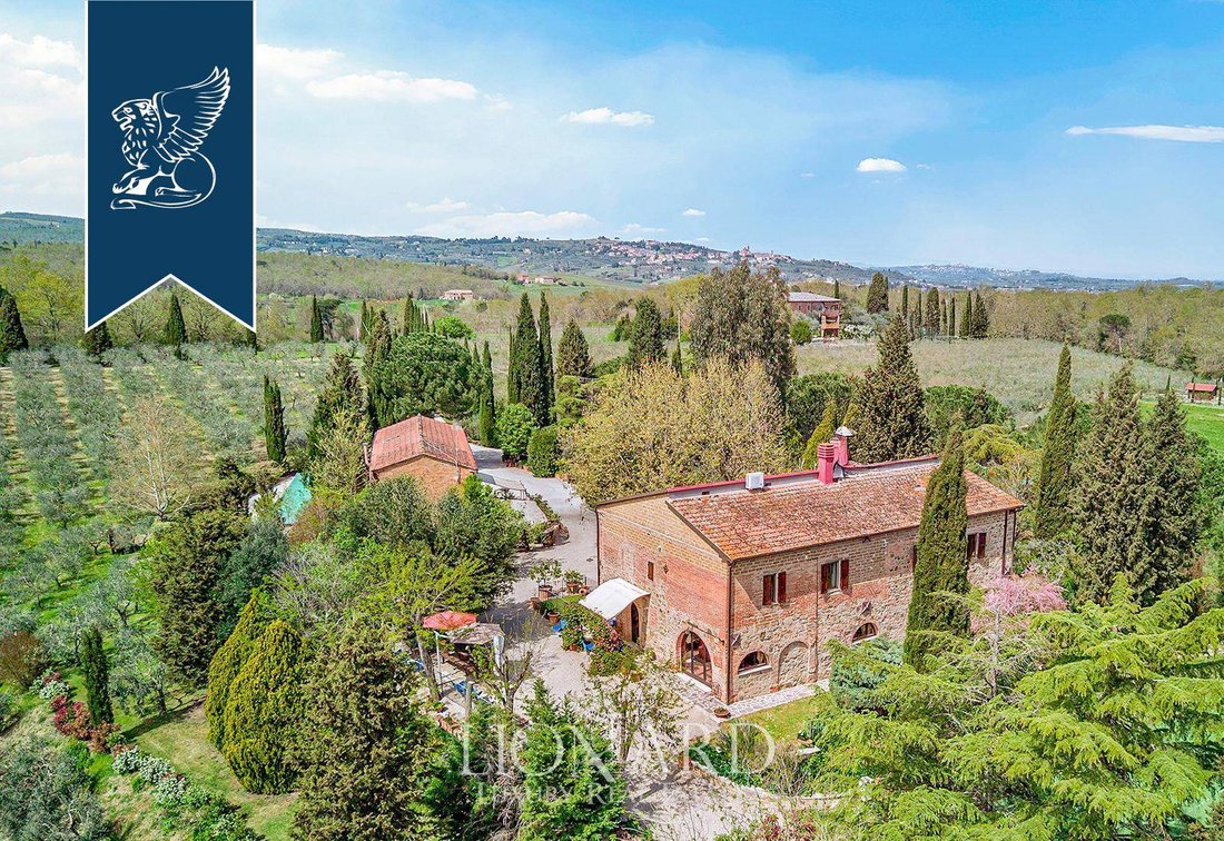 Villa in Sinalunga, Tuscany, Italy 2 - 18302875