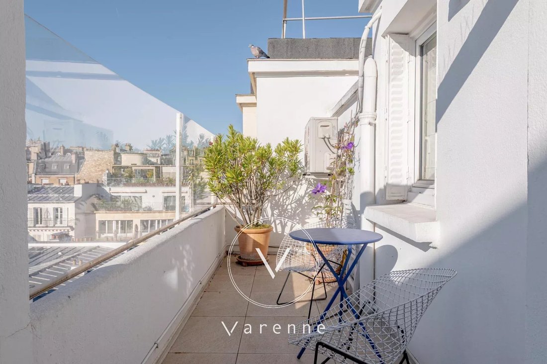 Apartment in Gros Caillou, Paris 7e Arrondissement, Paris 2 - 18298607