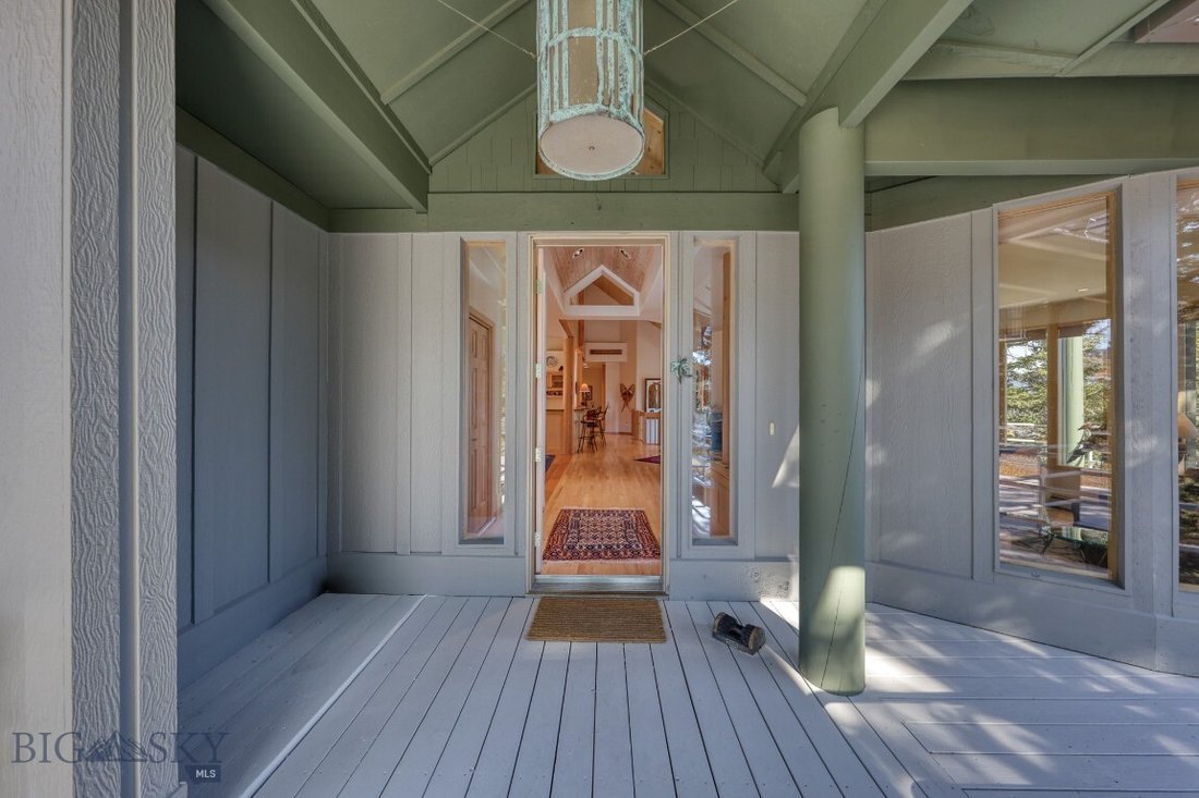 House in Gallatin Gateway, Montana, United States 5 - 18299546