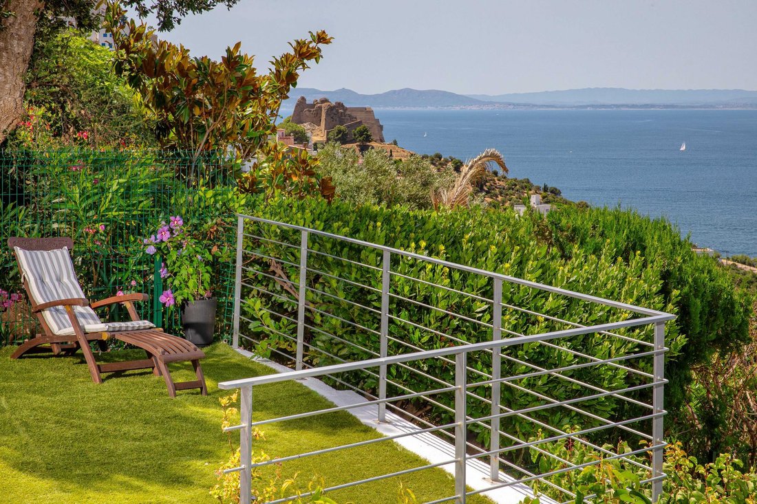 Villa in Roses, Catalonia, Spain 3 - 18300944