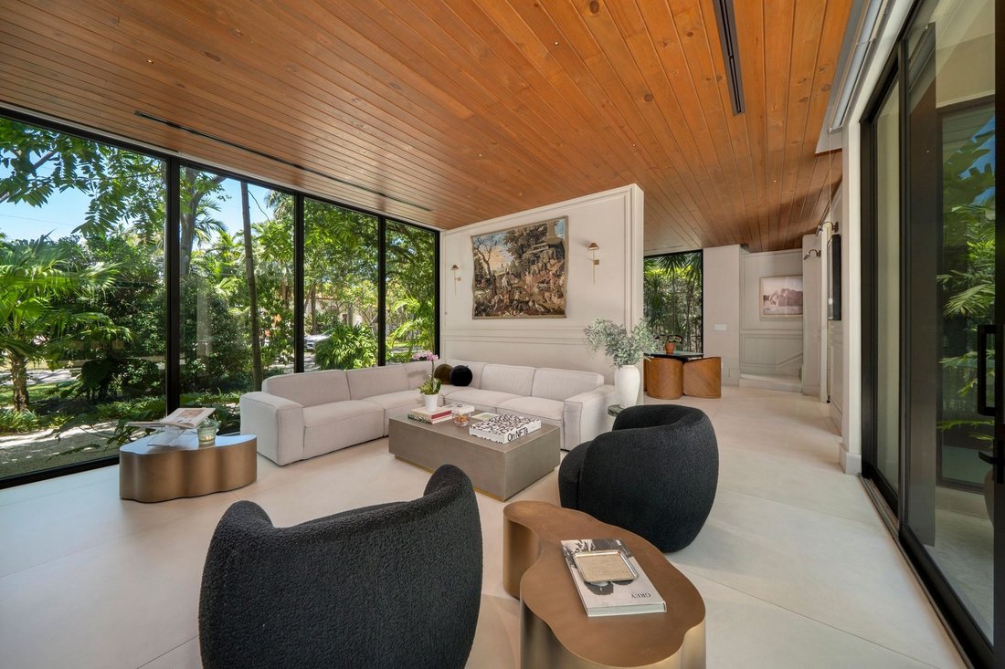 House in Miami, Florida, United States 4 - 18297876