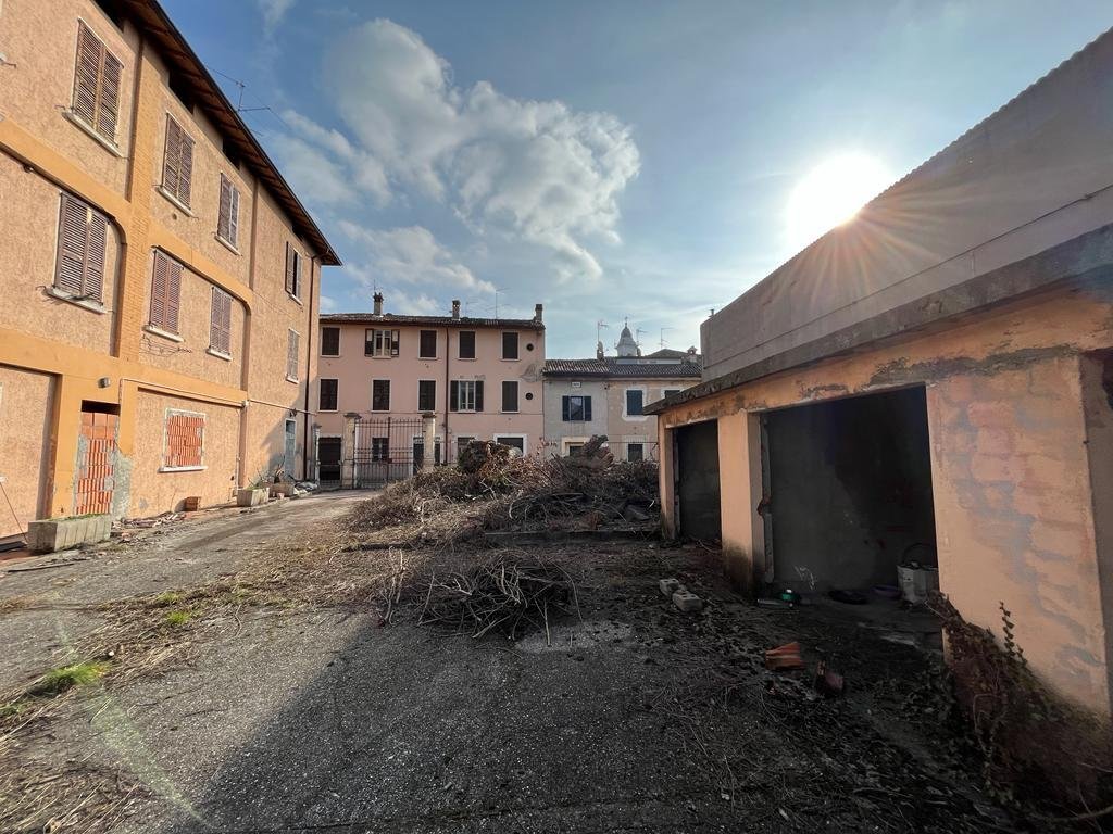 Estate in Casazza, Brescia, Italy 3 - 18302887