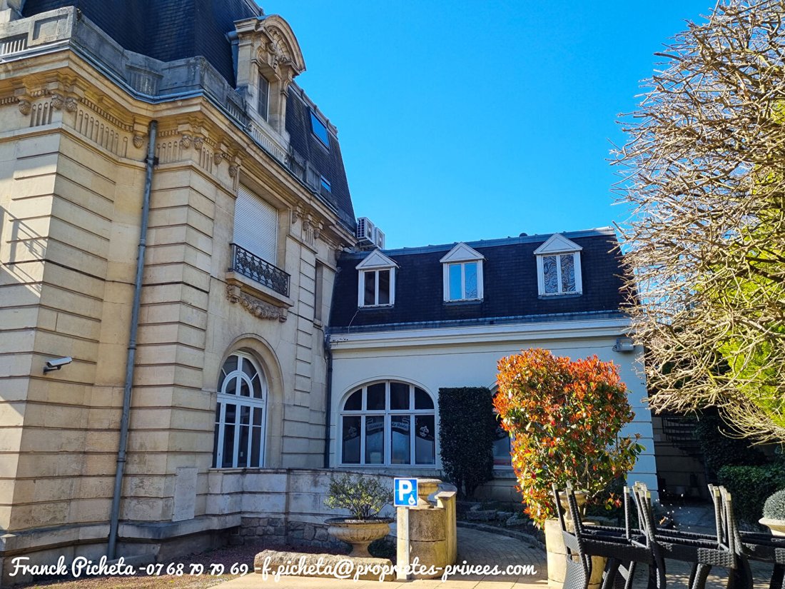 Villa in Centre Ville, Bethune, France 2 - 18302967