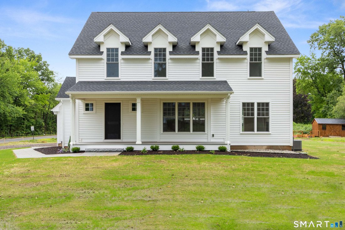 House in Southington, Connecticut, United States 2 - 17949632