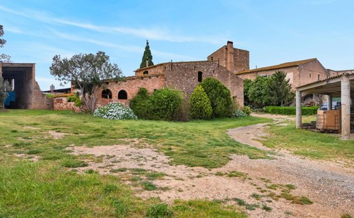 House in Sant Mori, Catalonia, Spain 1