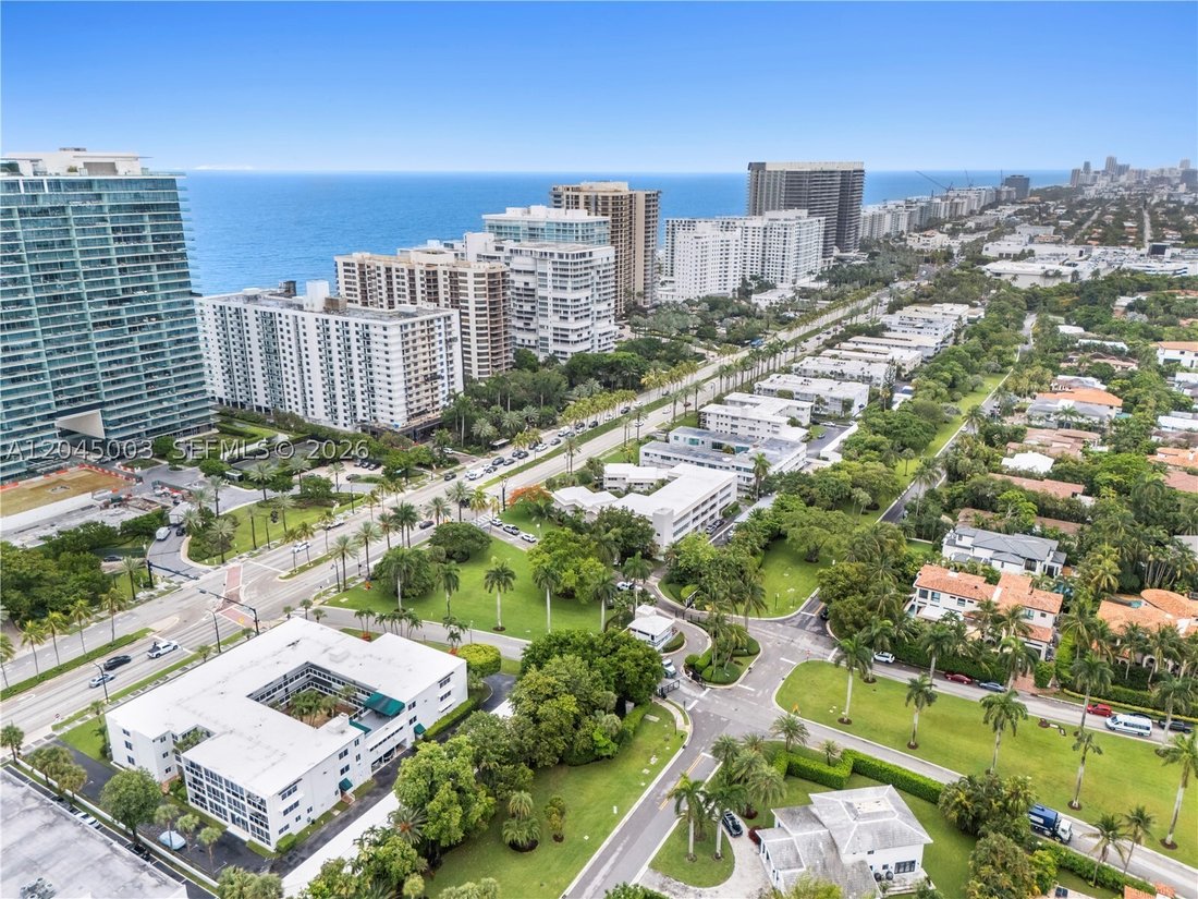 Co Op in Bal Harbour, Florida, United States 1 - 18301544