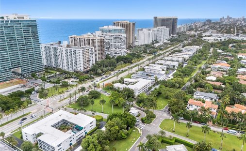 Co Op in Bal Harbour, Florida, United States 1