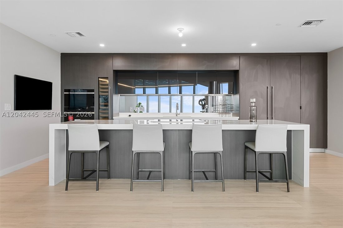 Condo in Miami, Florida, United States 5 - 18301531