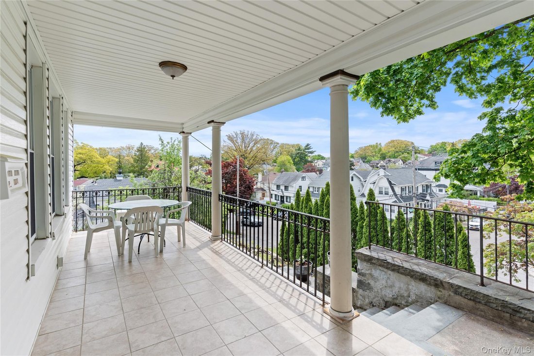 House in Yonkers, New York, United States 3 - 18301703
