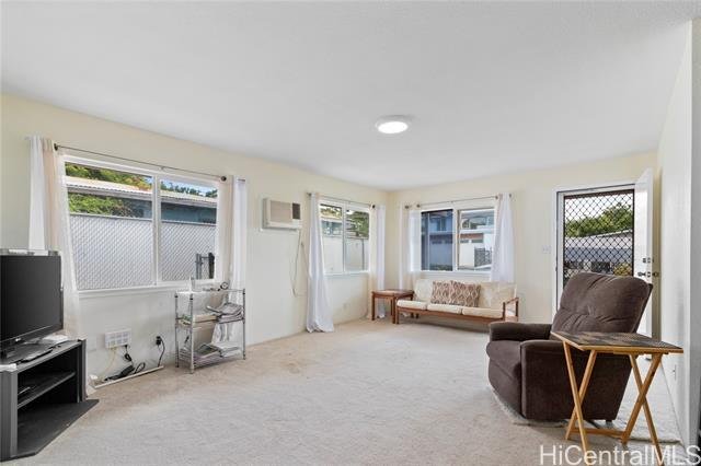 House in Waipahu, Hawaii, United States 5 - 18302278