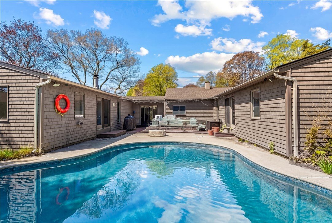 House in Bristol, Rhode Island, United States 2 - 18301420