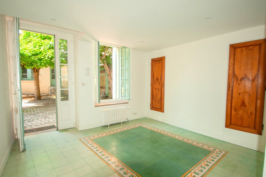 House in Sud, Le Mesnil-le-Roi, France 5 - 18300943