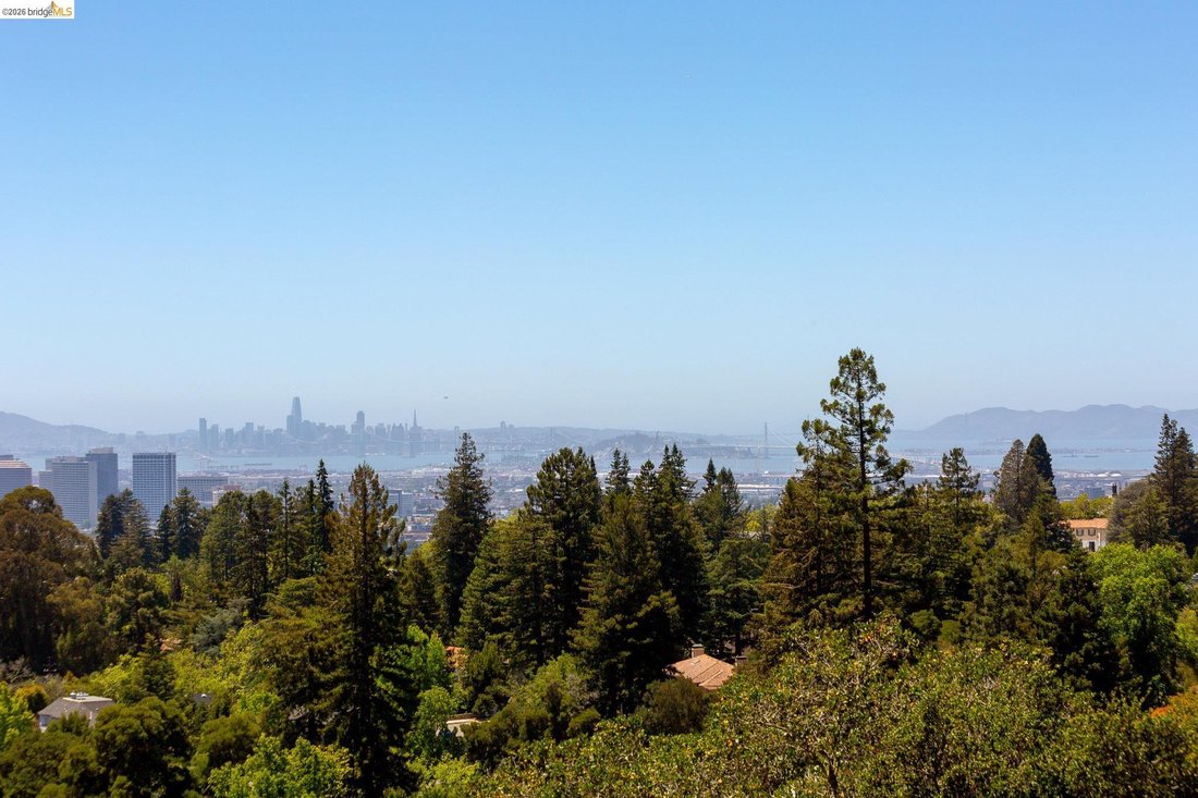 House in Oakland, California, United States 1 - 18095157