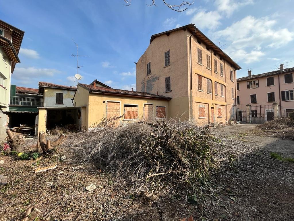 Estate in Casazza, Brescia, Italy 4 - 18302887
