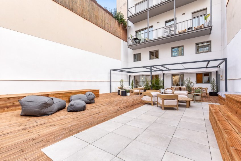 Apartment in Eixample, Barcelona, Spain 2 - 18301724