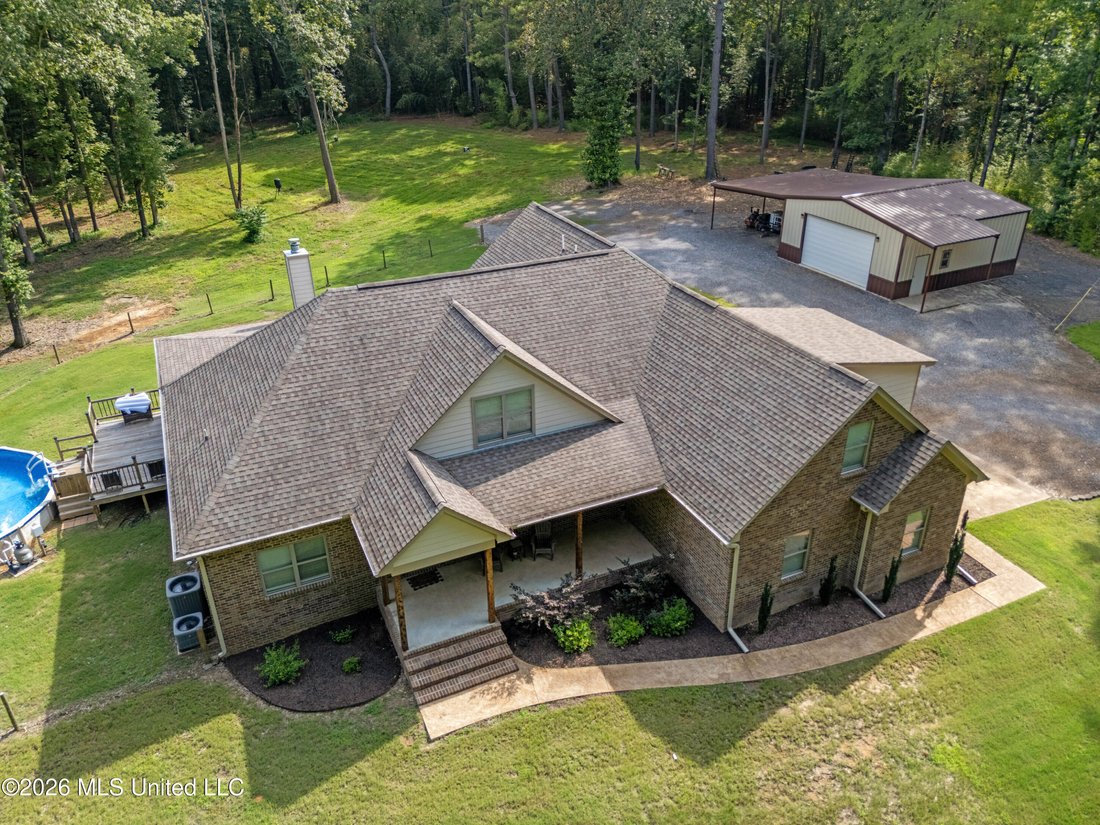 House in Senatobia, Mississippi, United States 5 - 18301041