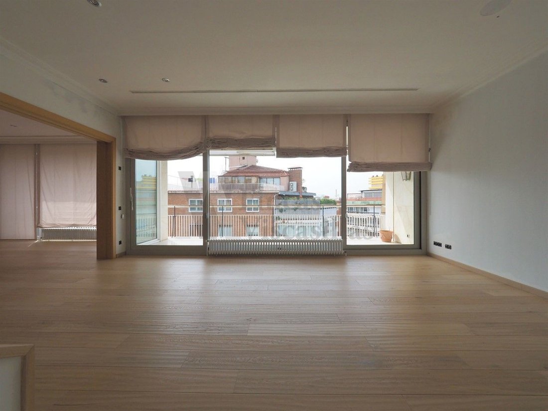 Apartment in Sarrià-Sant Gervasi, Barcelona, Spain 4 - 18300586