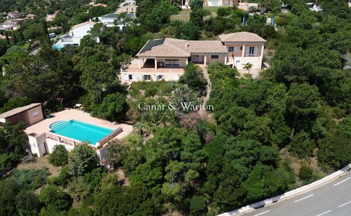 Villa in Les Issambres, Roquebrune-sur-Argens, Frankreich 1