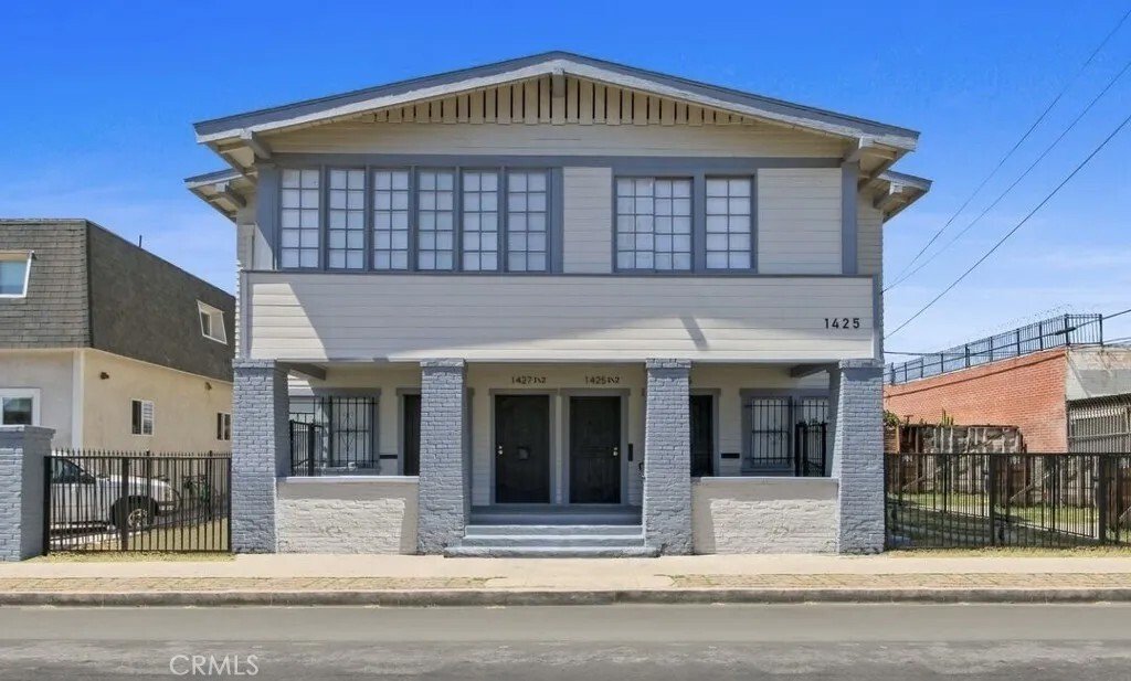 Los Angeles, California, United States 1 - 18301646