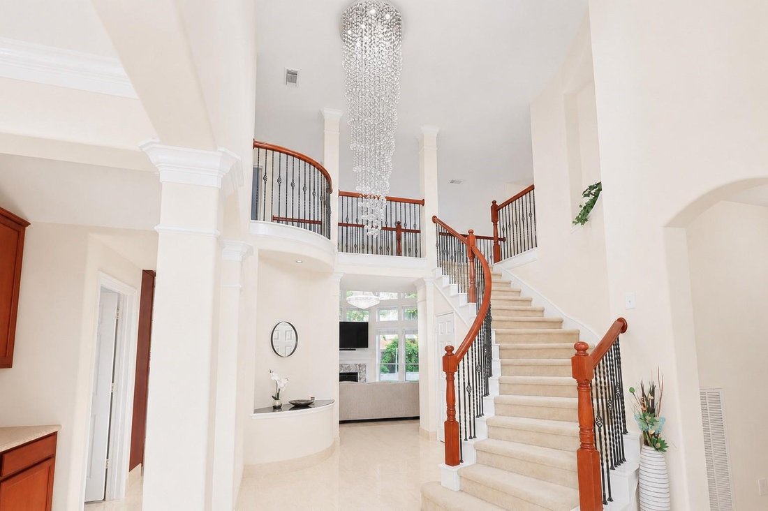 House in Sugar Land, Texas, United States 3 - 18302072
