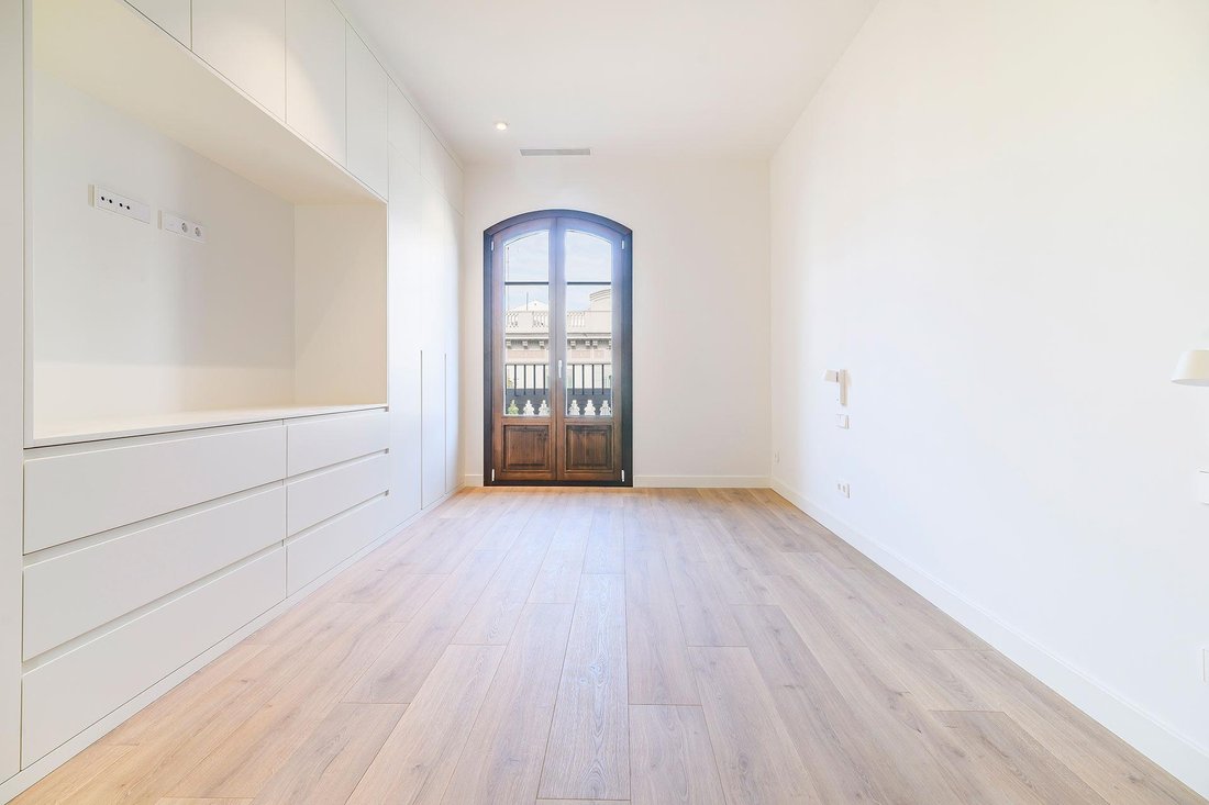 Apartment in Eixample, Barcelona, Spain 2 - 18301506