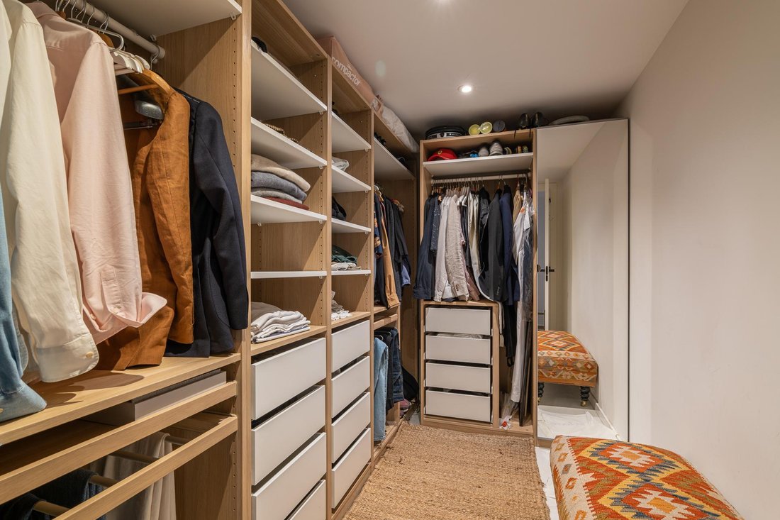 Apartment in Ciutat Vella, Barcelona, Spain 2 - 18302479