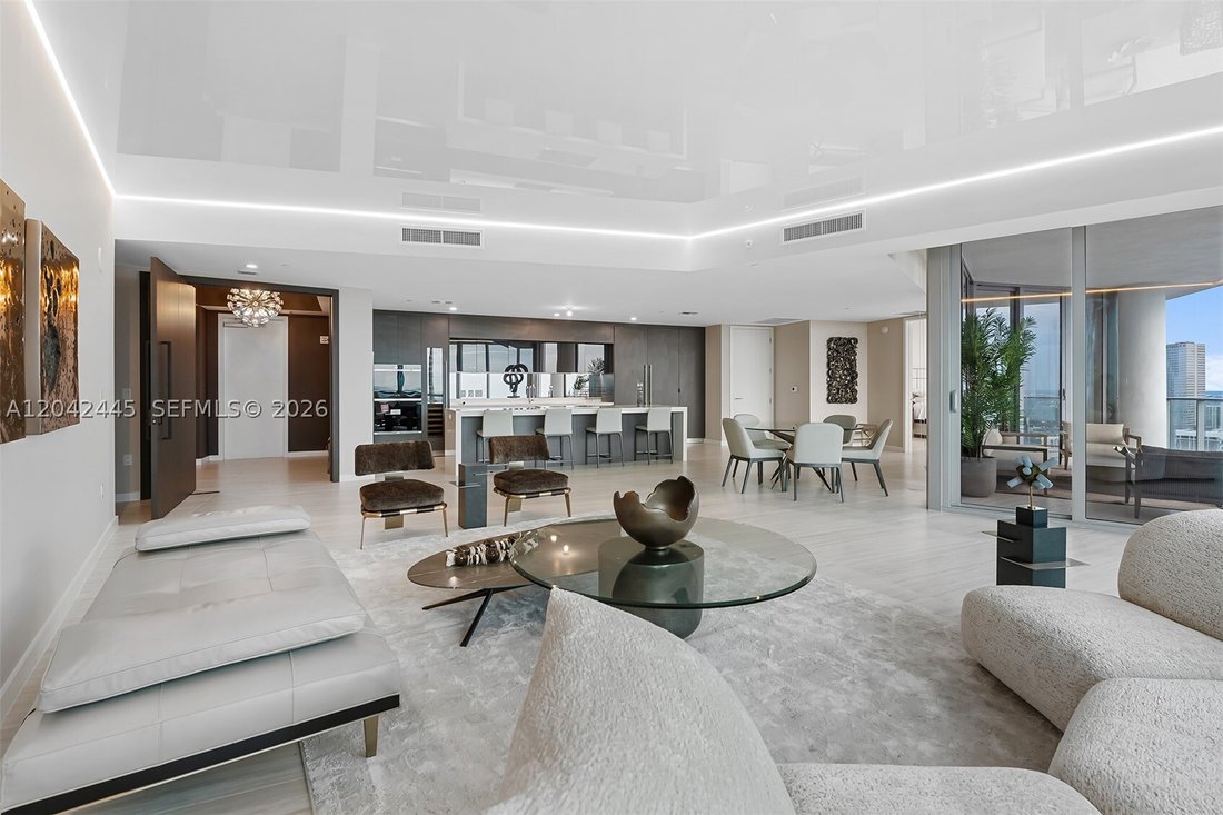 Condo in Miami, Florida, United States 2 - 18301531