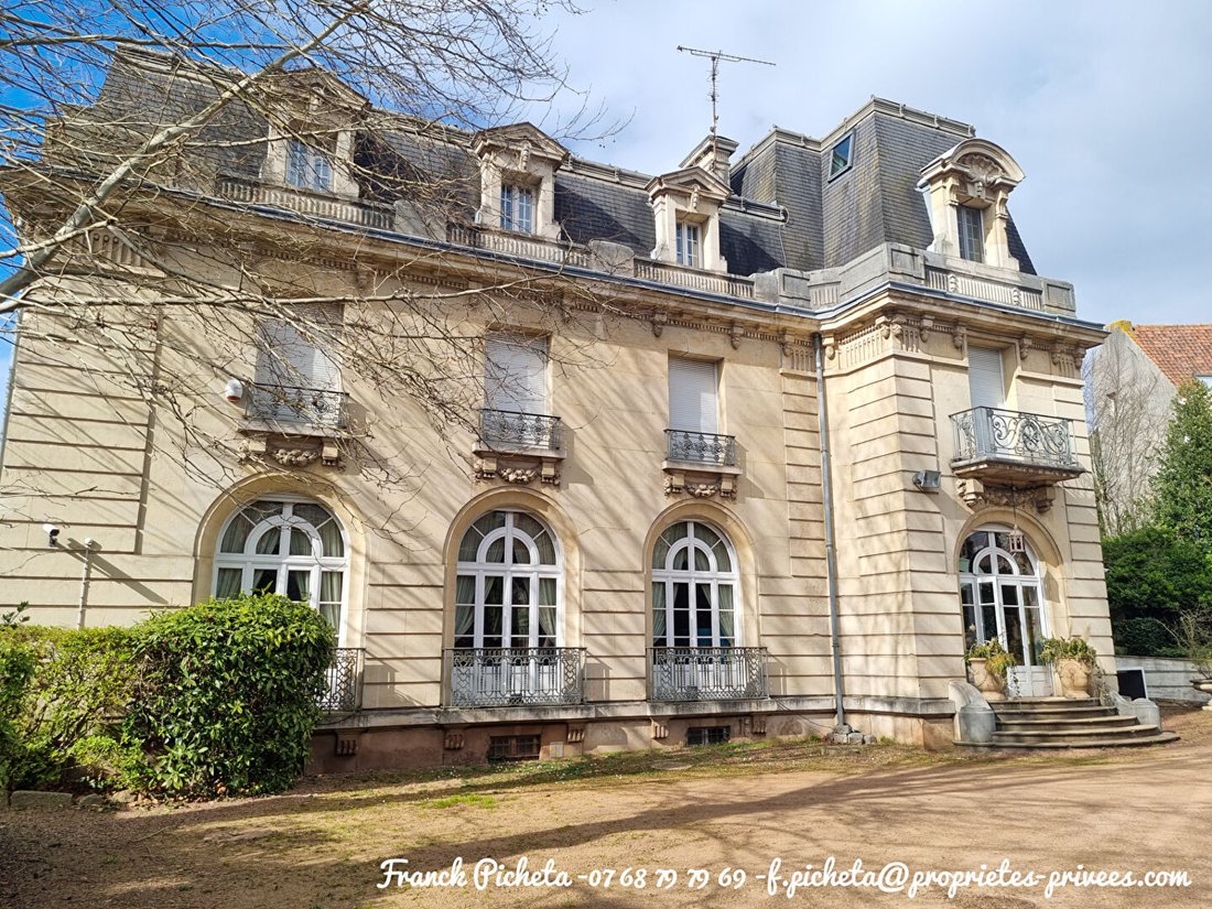 Villa in Centre Ville, Bethune, France 1 - 18302967