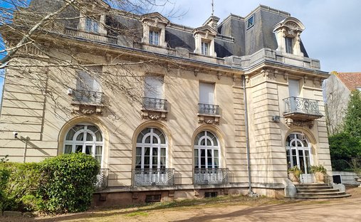Villa in Centre Ville, Bethune, France 1