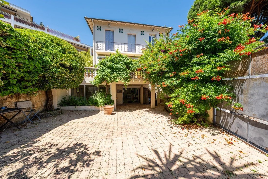 Villa in Vallergues, Cannes, France 5 - 18298031