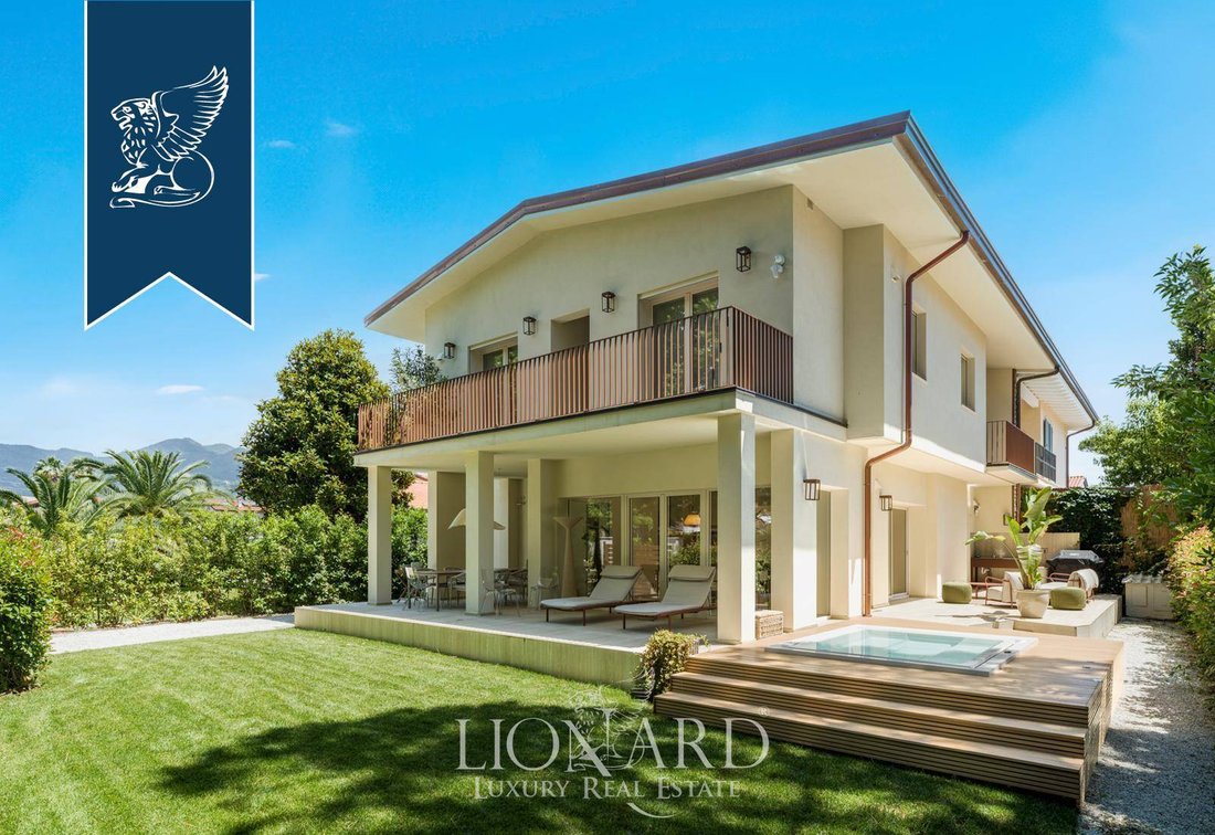 Villa in Center, Forte dei Marmi, Tuscany 1 - 18302841