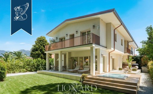 Villa in Center, Forte dei Marmi, Tuscany 1