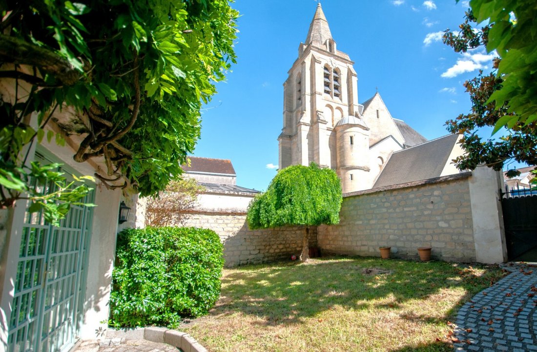 House in Sud, Le Mesnil-le-Roi, France 2 - 18300943