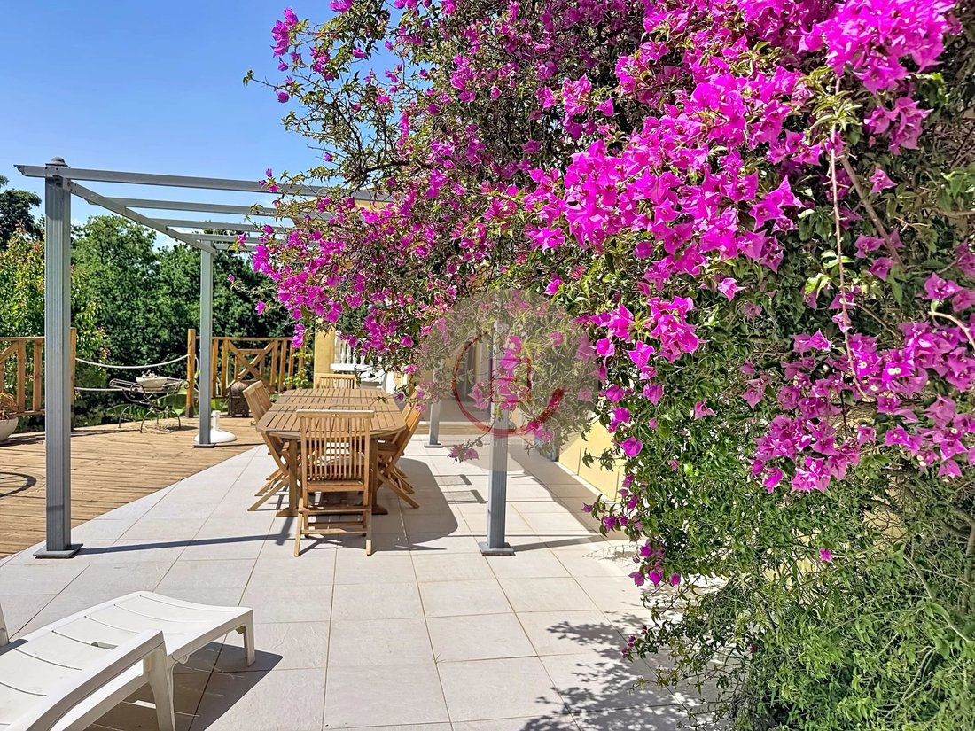Villa in Les Adrets-de-l'Estérel, Provence-Alpes-Côte d'Azur, France 3 - 18298772