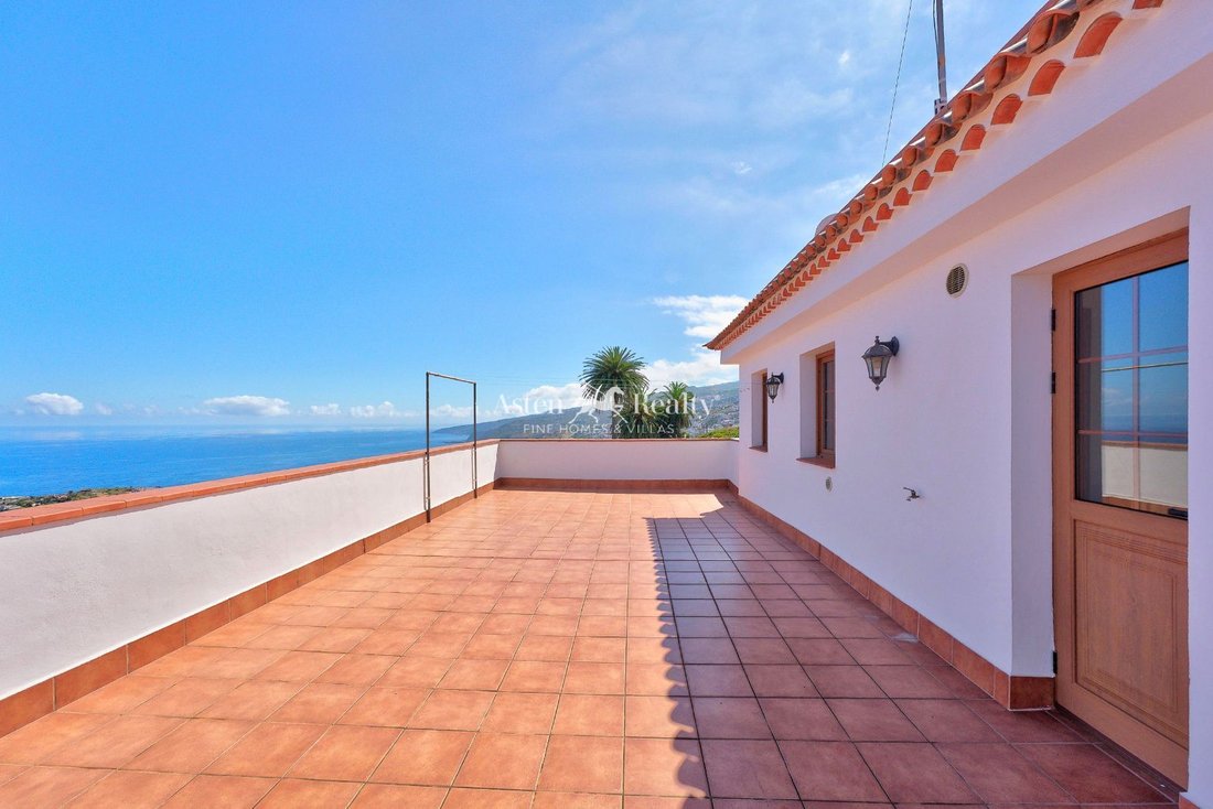 Villa in Santa Ursula, Canary Islands, Spain 5 - 18298586