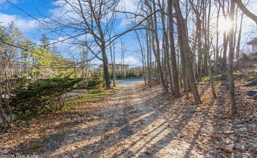 Land in Greenwich, Connecticut, United States 1