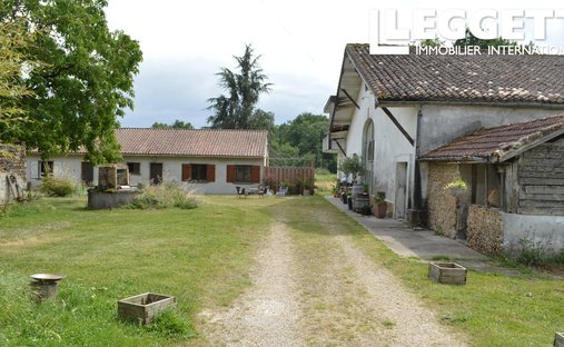 House in Noaillac, Nouvelle-Aquitaine, France 1