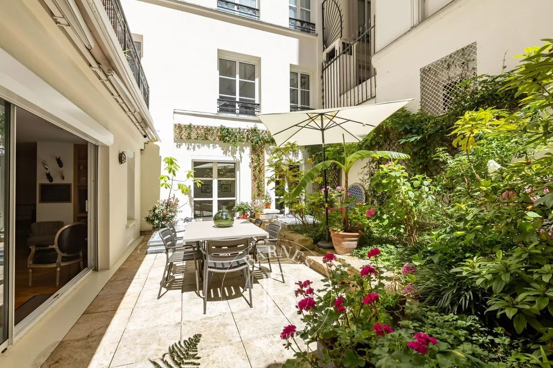 Apartment in Elysées-Madeleine, Paris 8e Arrondissement, Paris 1 - 18298743