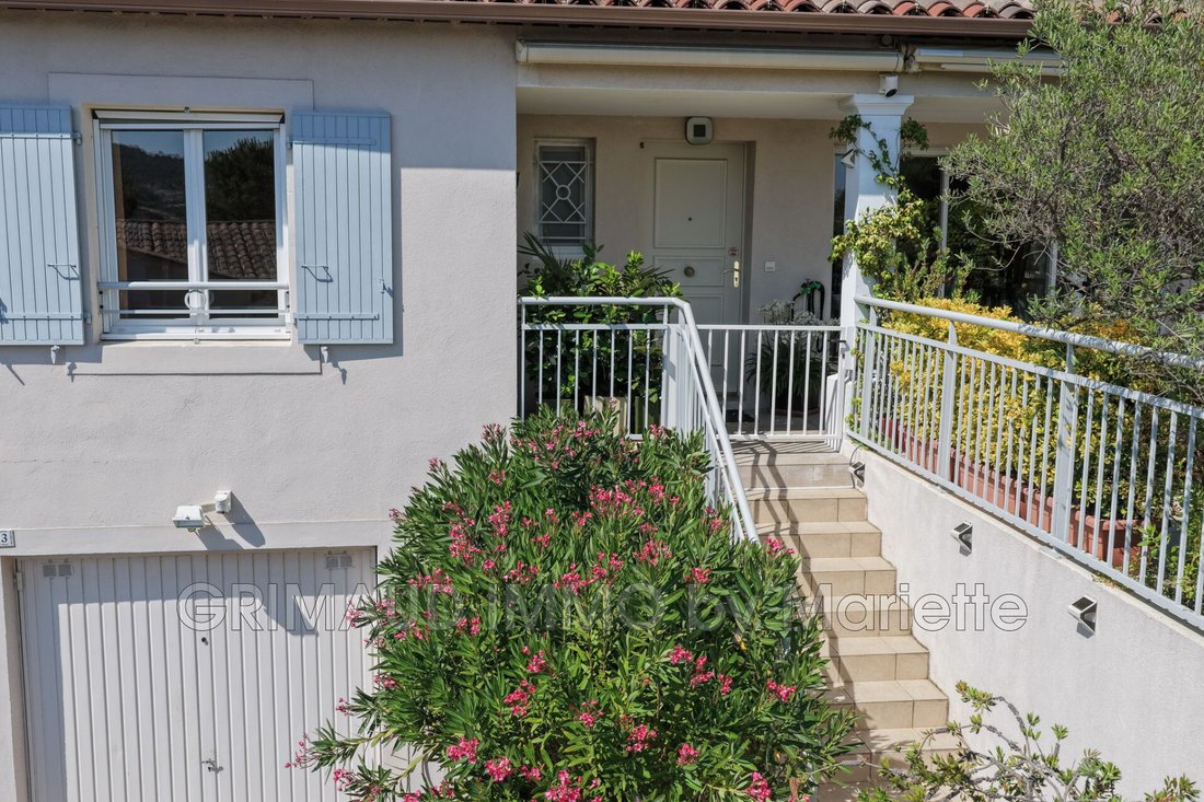 Villa in Ville-Les Saquedes-Le Bouillonnet, Sainte-Maxime, France 4 - 18298410