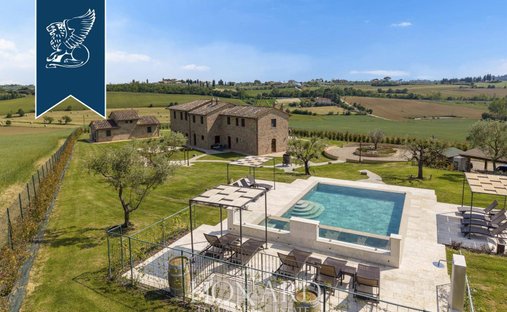 House in Foiano della Chiana, Tuscany, Italy 1