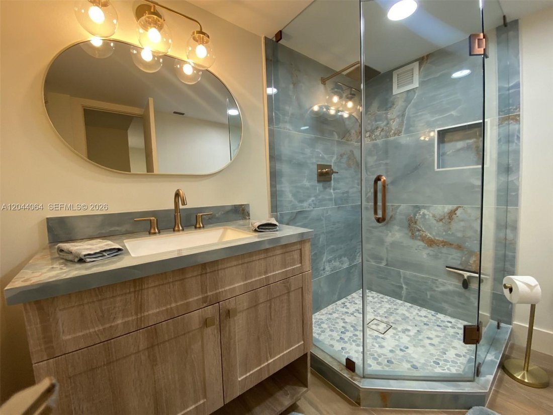 Condo in Wilton Manors, Florida, United States 4 - 18298550