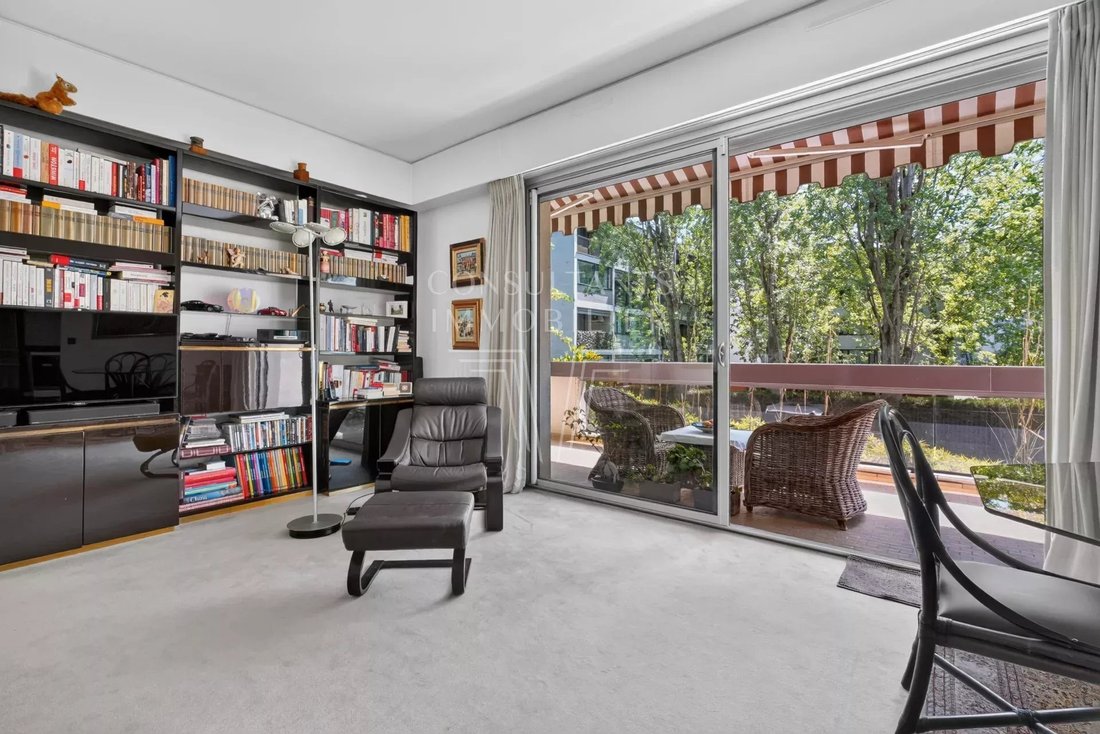 Apartment in Bois de Boulogne, Paris 16e Arrondissement, Paris 1 - 18298101