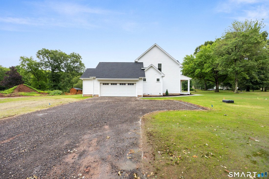 House in Southington, Connecticut, United States 3 - 17949632