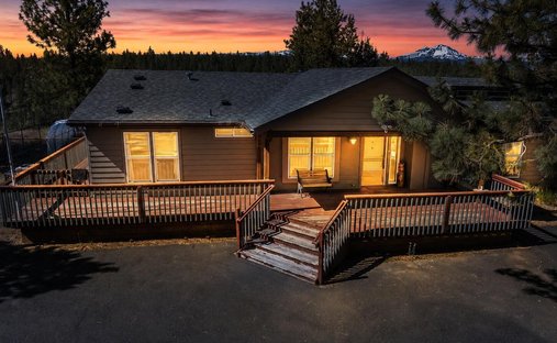 Land in Sisters, Oregon, United States 1