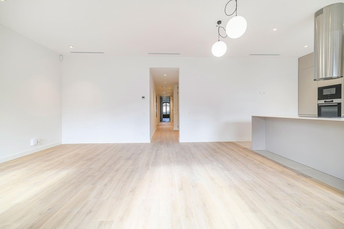 Apartment in Eixample, Barcelona, Spain 5 - 18301506