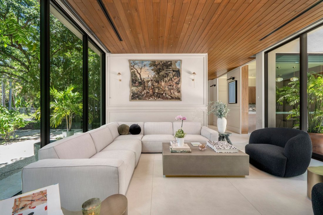 House in Miami, Florida, United States 1 - 18297876