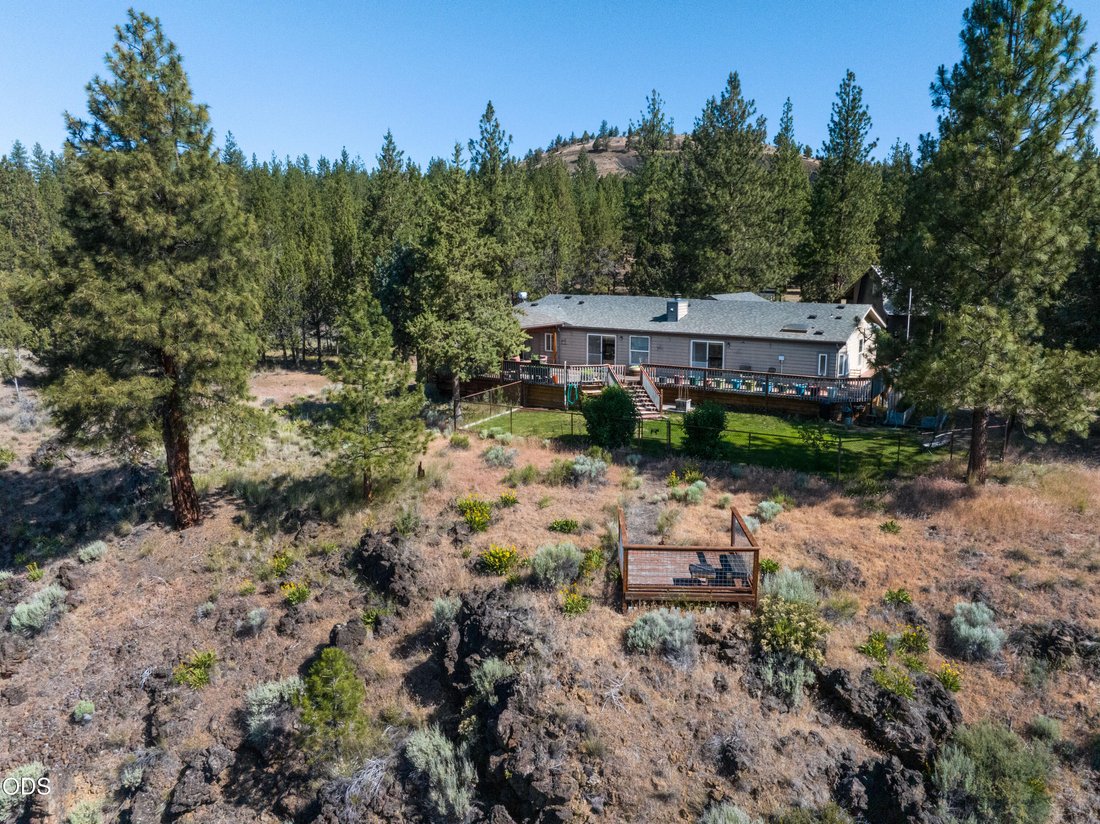Land in Sisters, Oregon, United States 4 - 17556934