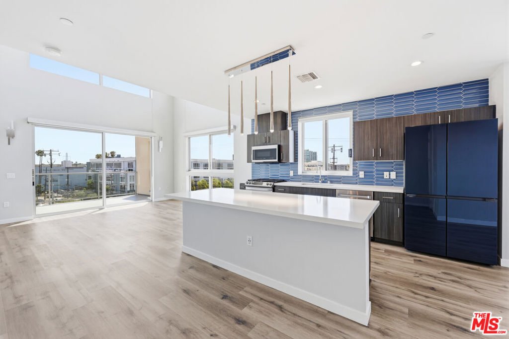 Condo in Marina del Rey, California, United States 3 - 18301609