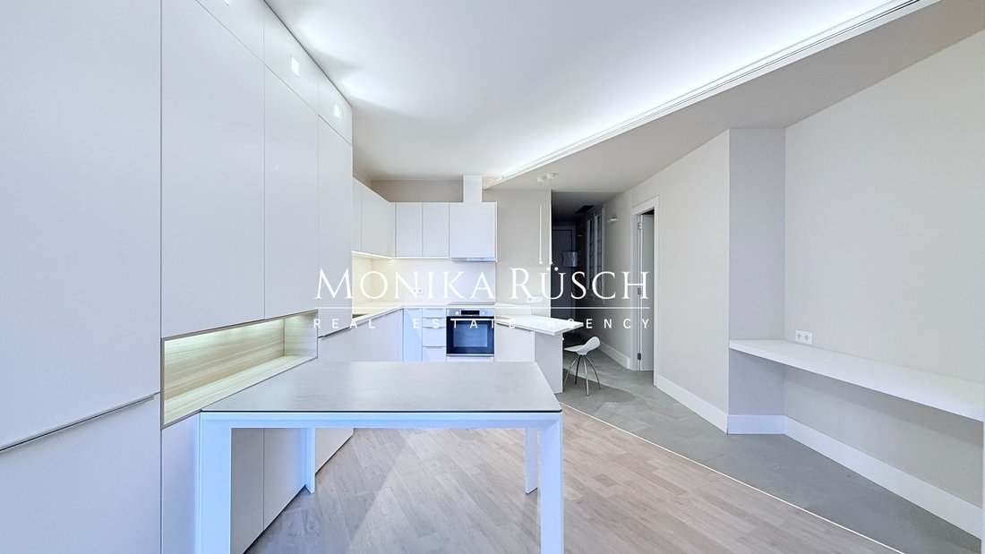 Apartment in Eixample, Barcelona, Spain 4 - 18300833