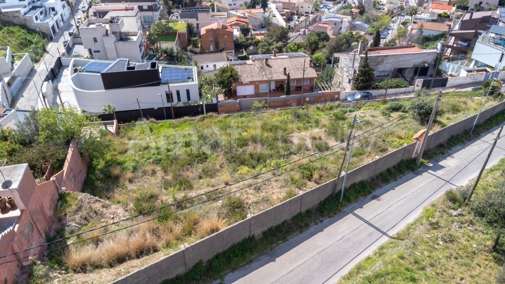 Terreno a Esplugues de Llobregat, Catalogna, Spagna 1 - 18299910